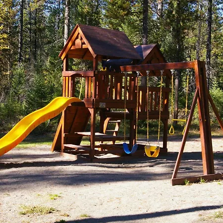 Lake Five Resort